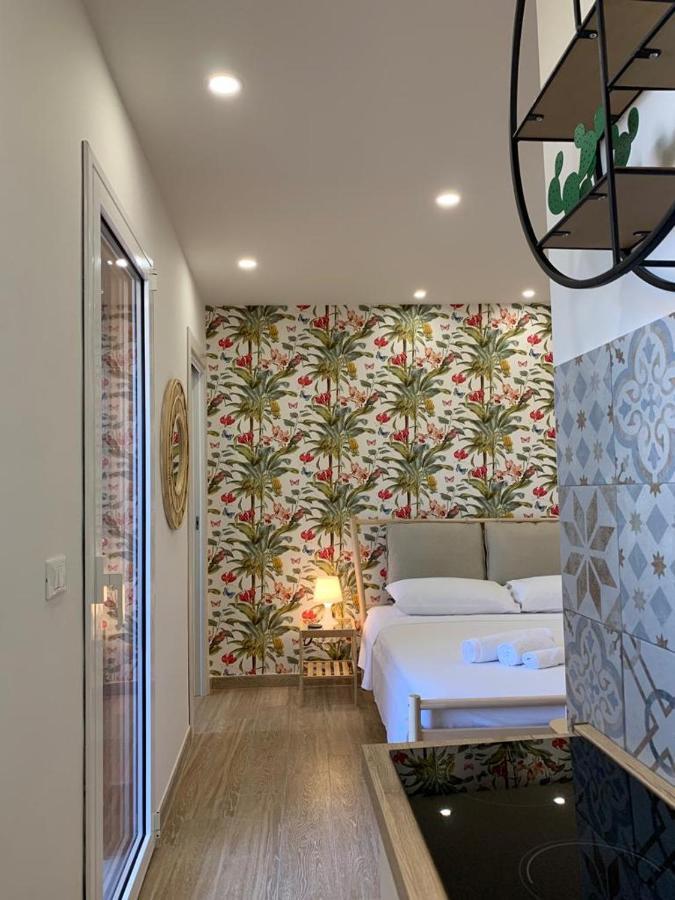 Donna Luisa-Catania Charming Apartment Exterior foto