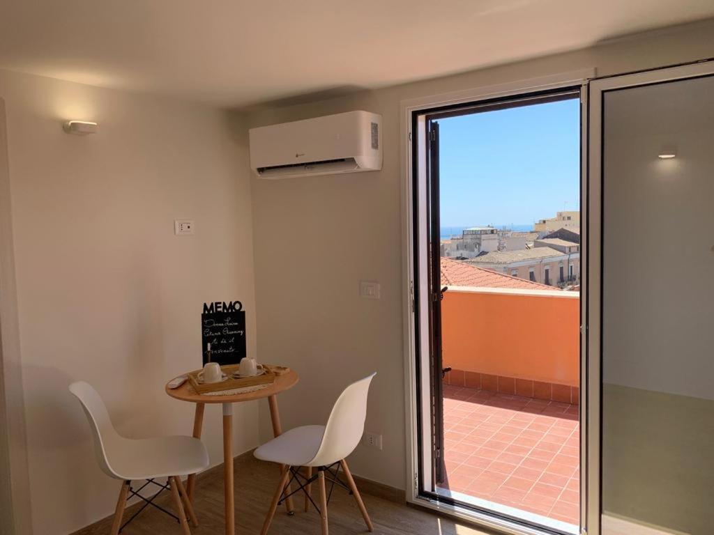 Donna Luisa-Catania Charming Apartment Exterior foto